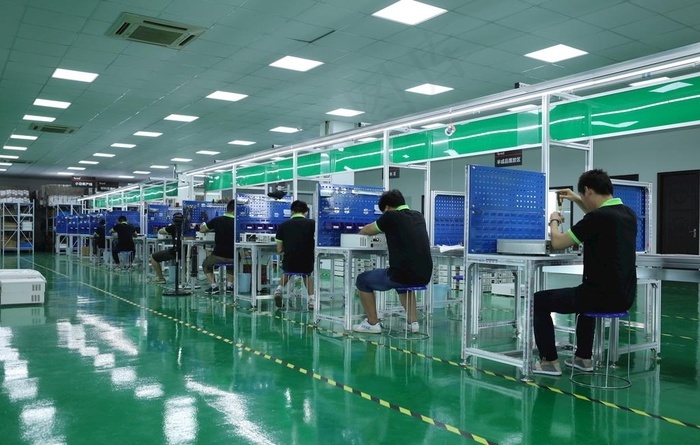 无尘车间包装间流水线图片