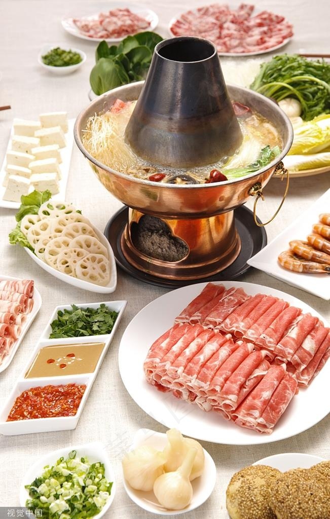 铜火锅图片