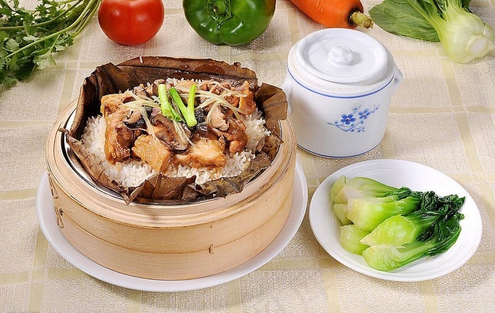 冬菇滑鸡荷叶饭图片