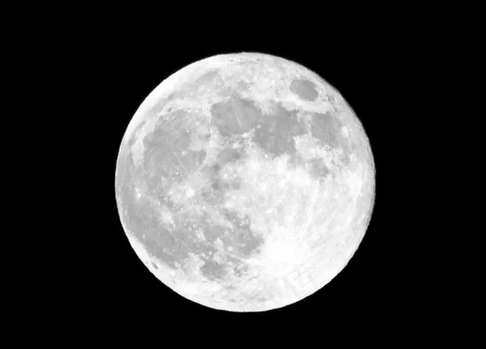 高清月球表面图片