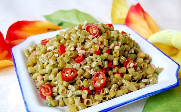 酸豆角炒牛肉图片