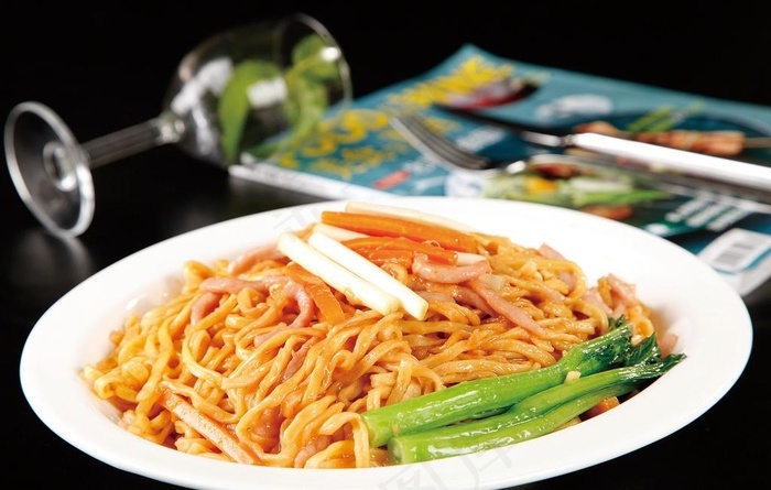 干烧长寿伊面图片