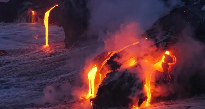 火山喷发景观图片