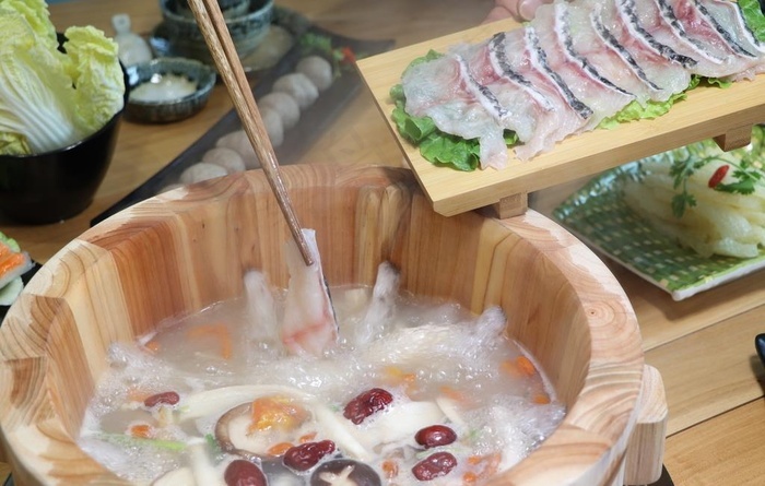 木桶鱼火锅图片