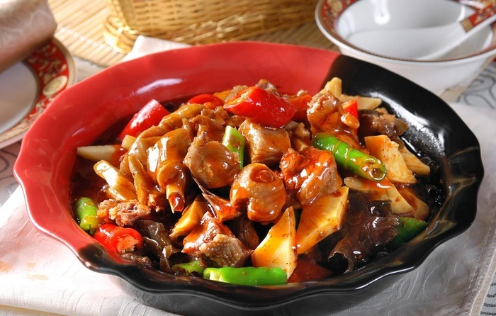 农家风吹鸡图片