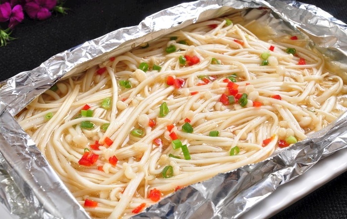 锡纸金针菇图片