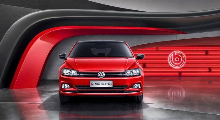 大众poloplus红车车头图片