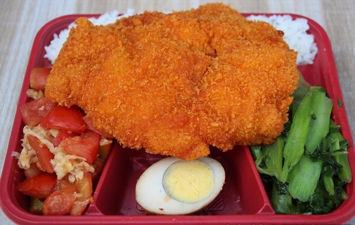 香酥鸡排套饭图片