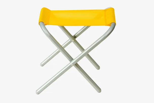 手绘黄色折叠椅凳免抠