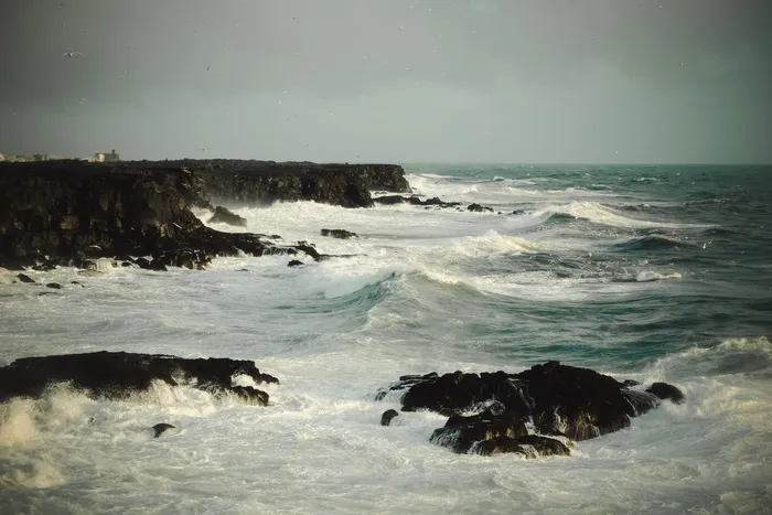 冰岛，波浪，风暴，暴风雨，海洋，暴风雨的海洋，大海，巨浪