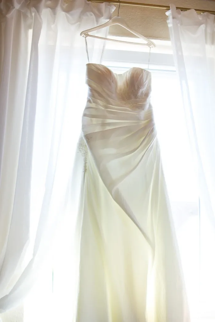 白, 悬垂管婚纱, 挂, 衣架, 窗帘, 婚礼, 连衣裙, 窗帘