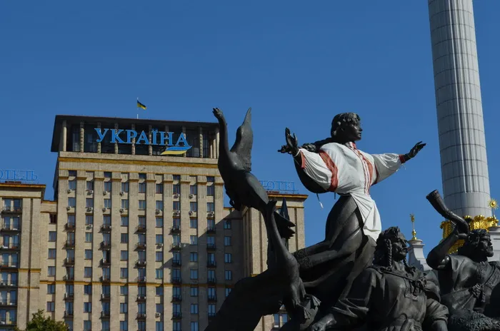 乌克兰，基辅，majdan，乌克兰酒店，雕像，雕塑，雕像，人体表现