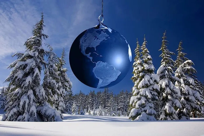 蓝色地球仪，圣诞节，冬天，圣诞装饰品，地球仪，地球仪，世界，全球化