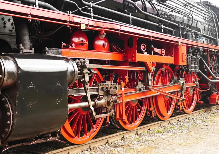 蒸汽机车，左侧发动机，驱动系统，吹轮，活塞杆，飞利浦，滑道，驱动杆