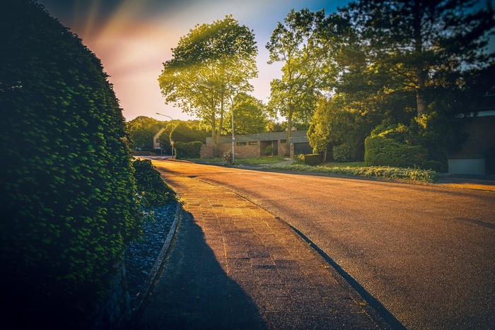 街道空旷日落城市道路城市灯光场景