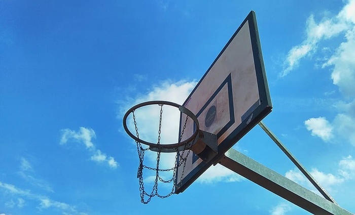 天空阳光云朵夏天篮板球篮筐篮球