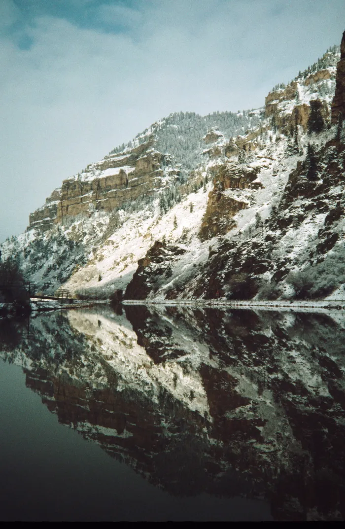 科罗拉多州格伦伍德峡谷，河流，冬季，科罗拉多州，河流，山脉，风景，岩石-物体