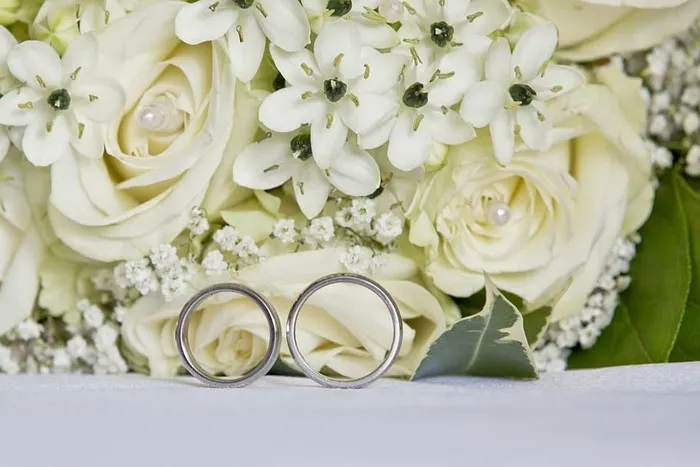 婚礼，花束，玫瑰，戒指，白玫瑰，鲜花，丁酸，爱情