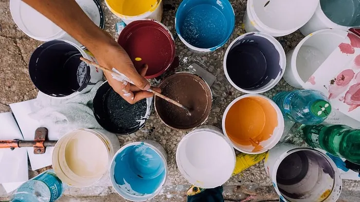 各种颜色的画，油漆工，油漆罐，刷子，油漆刷，油漆，颜色，油漆刷