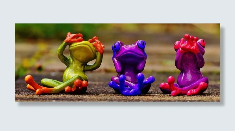 色彩斑斓的青蛙俑，青蛙，不看，不听，不说话，滑稽，可爱