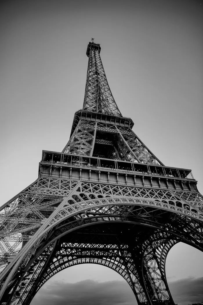 法国，巴黎，建筑，建筑结构，塔楼，低角度视图，高-高，天空
