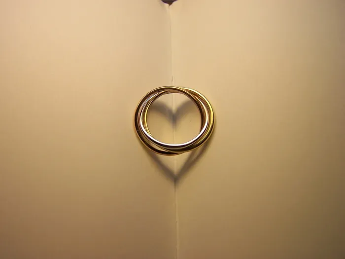 三枚银色戒指，爱，心，联盟，婚礼，情人节，阴影，室内