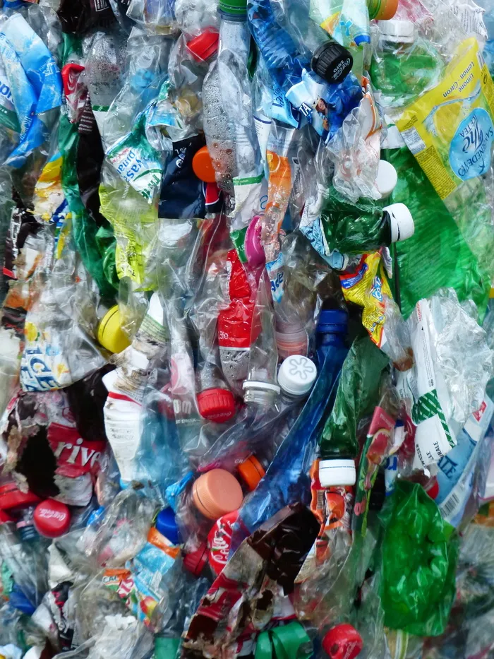 凹痕瓶，塑料瓶，瓶子，回收，环保，电路，垃圾，塑料