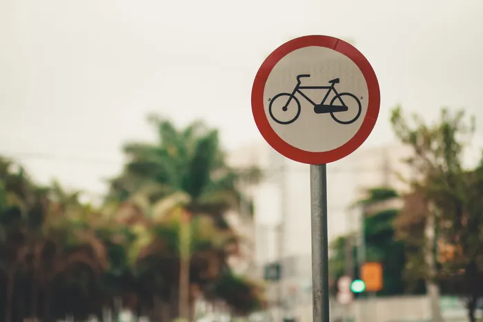 自行车路标选焦照片