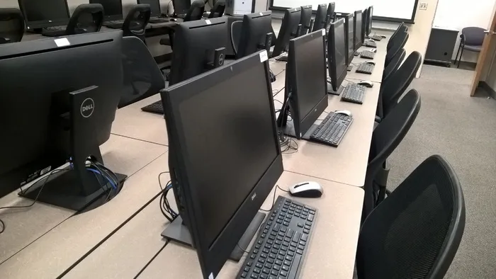 计算机站，计算机，实验室，教育，技术，计算机，实验室，教育，技术，桌面