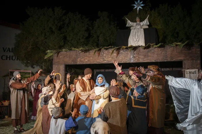 活着的耶稣诞生、耶稣诞生、托儿所、圣诞节、耶稣宝宝、真人、一群人、艺术和手工艺