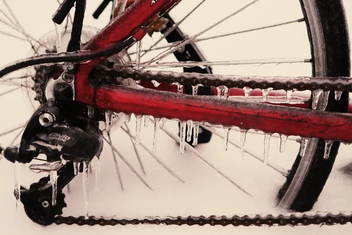 红色自行车画，特写，照片，黑色，自行车，变速器，冷冻，冰