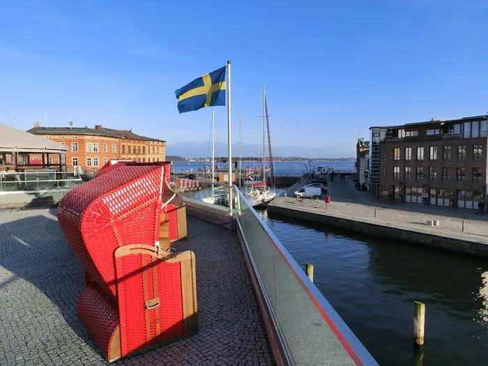 旗帜，瑞典，沙滩椅，斯特拉尔松，水，建筑结构，交通，建筑