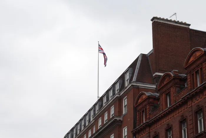 英国伦敦，建筑，国旗，英国，爱国主义，建筑外观，低角度视图