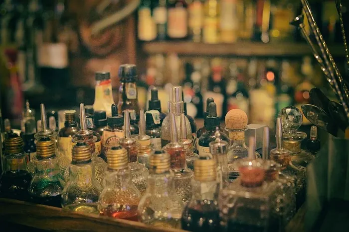 瓶子，年份酒，白酒，盒子，勺子，故事，选择，酒吧-饮料设施