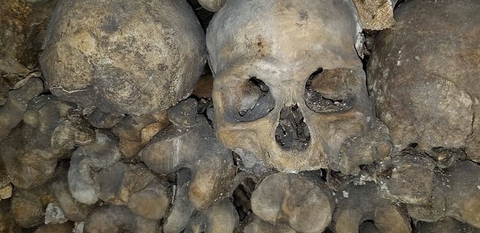 巴黎死者墓地墓地坟墓埋葬地下骷髅