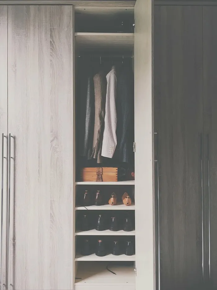 衣服，鞋子，棕色，木制，衣柜，橱柜，衣柜，门