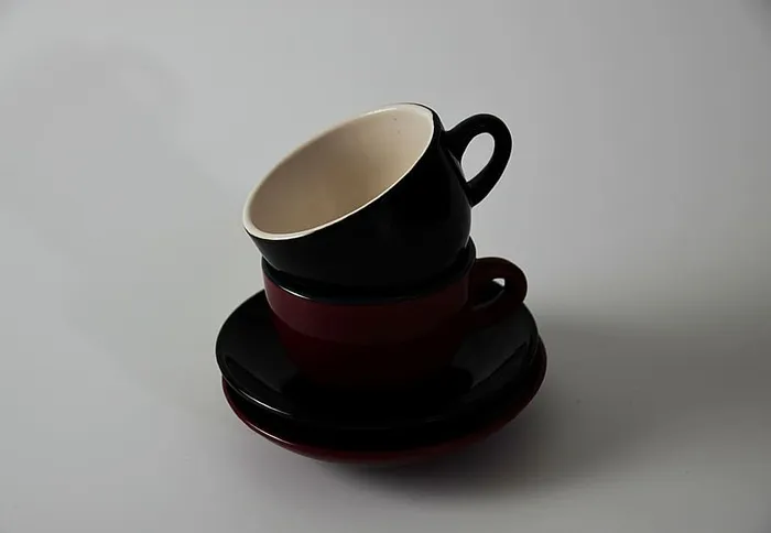 陶瓷，杯子，红，白，黑，厨房，器具，茶托