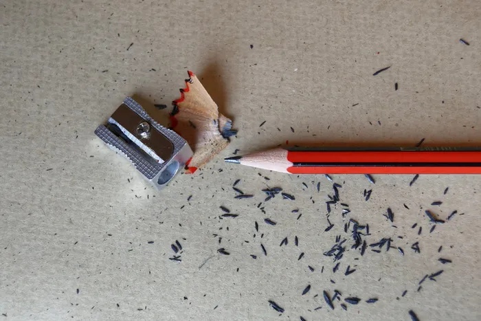 铅笔, 卷笔刀, 卷笔刀, 刨花, 学校, 绘图, 木材, 用品