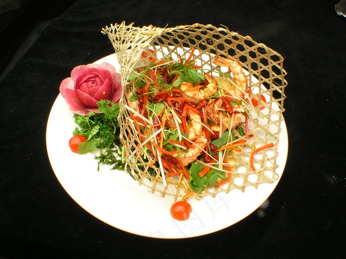 草塘竹篓虾图片