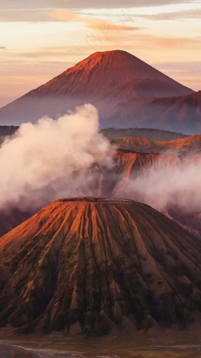 火山口高清摄影图片