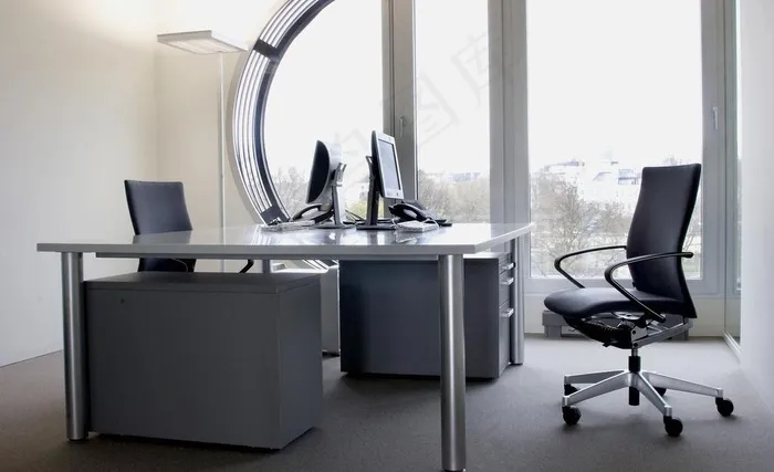 现代时尚办公室 办公桌椅图片