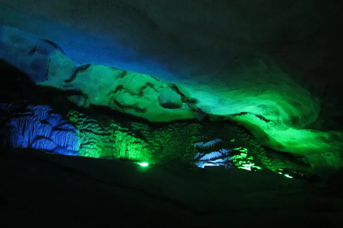 广西桂林旅游山洞 灯图片