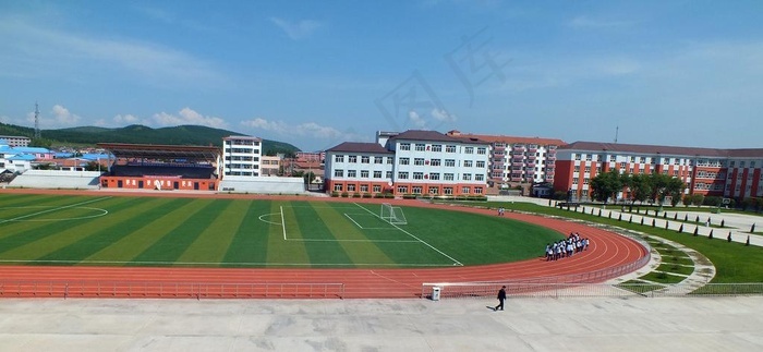 根河一中校园局部图片