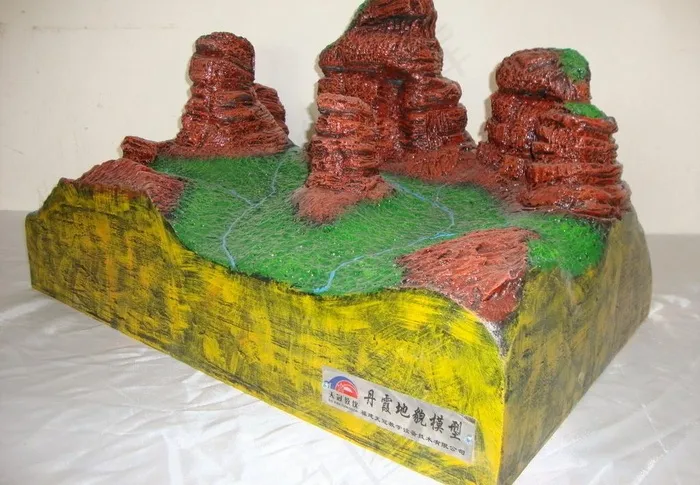 丹霞山地貌图片