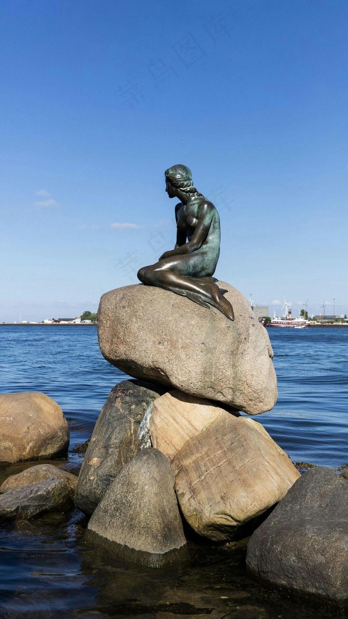 大海上的美人鱼雕塑高清摄影图片