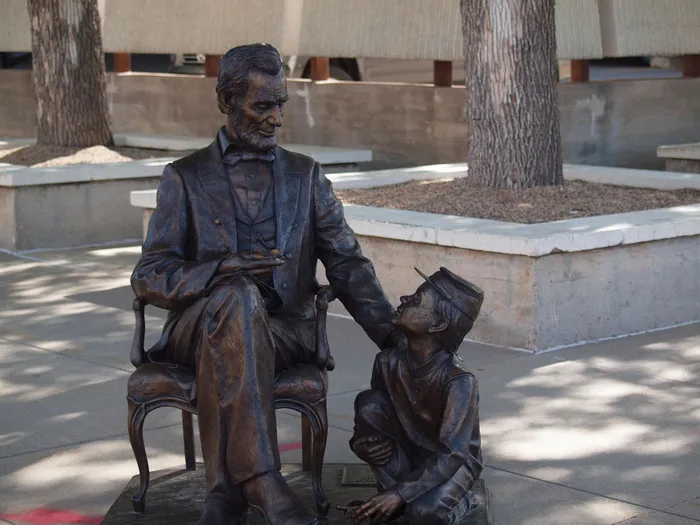 雕像,关公像,工艺品,男孩,摩托车,亚伯拉罕·林肯-第16届总统