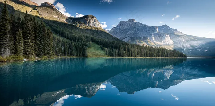美丽的翡翠湖，尤霍国家公园，不列颠哥伦比亚省，加拿大