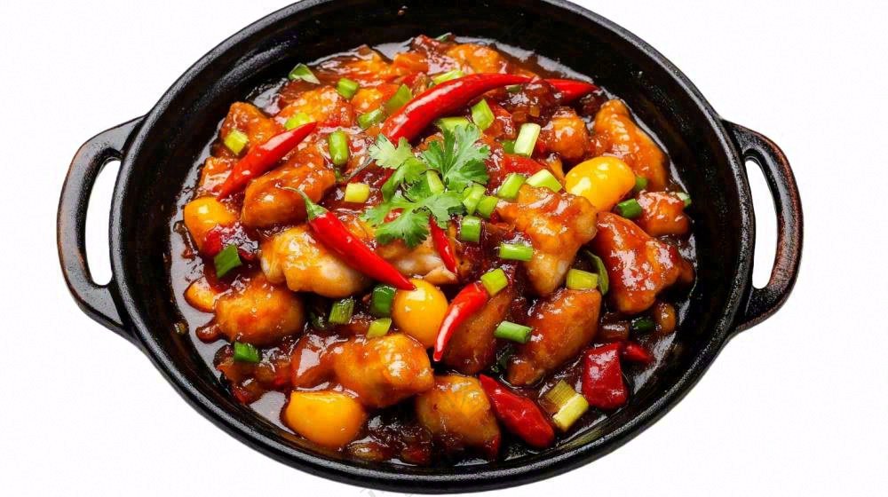 土豆炒鸡肉香辣美食摄影图免抠