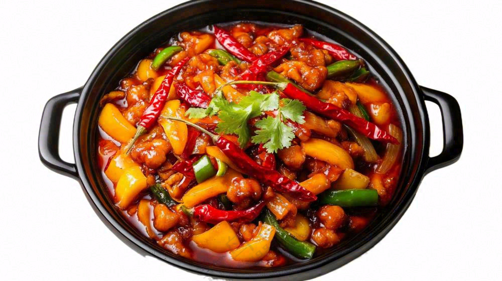 土豆炒鸡肉香辣美食摄影图免抠