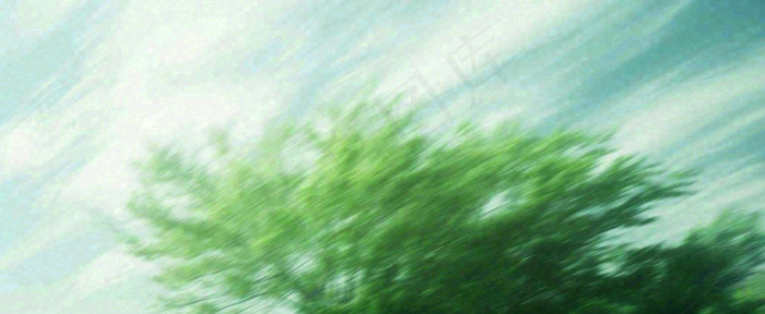 高山模糊绿树植物光影，大自然摄影图